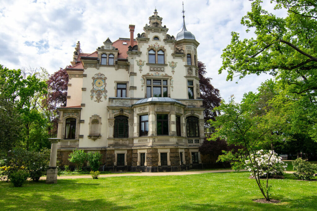 https://www.dresden.de/de/rathaus/dienstleistungen/heiraten-in-dresden/goetheallee.php